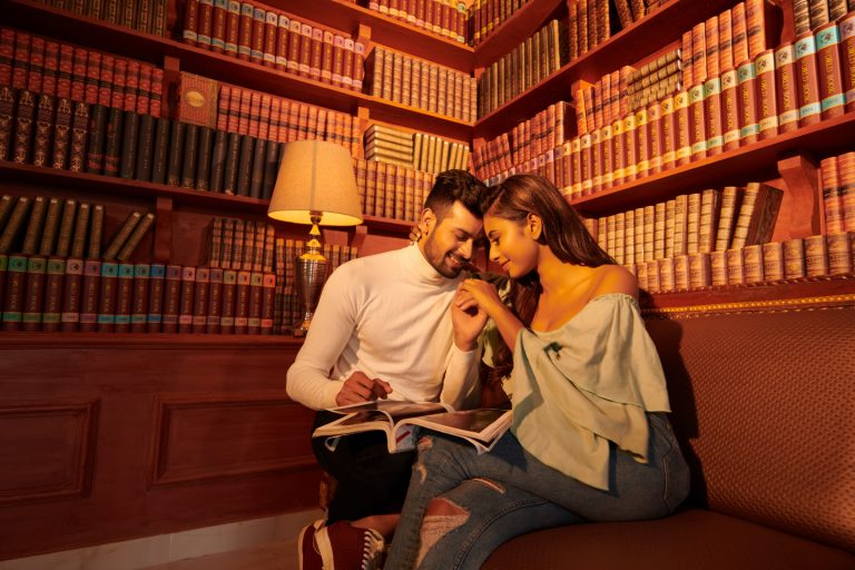 British Library – Elegant Pre Wedding & Photography Shoot Set