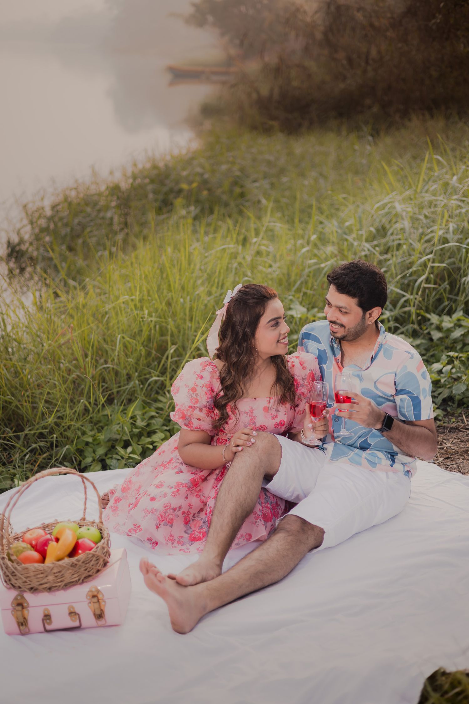PICNIC SETUP – Relaxed Outdoor Couple Photoshoot Set