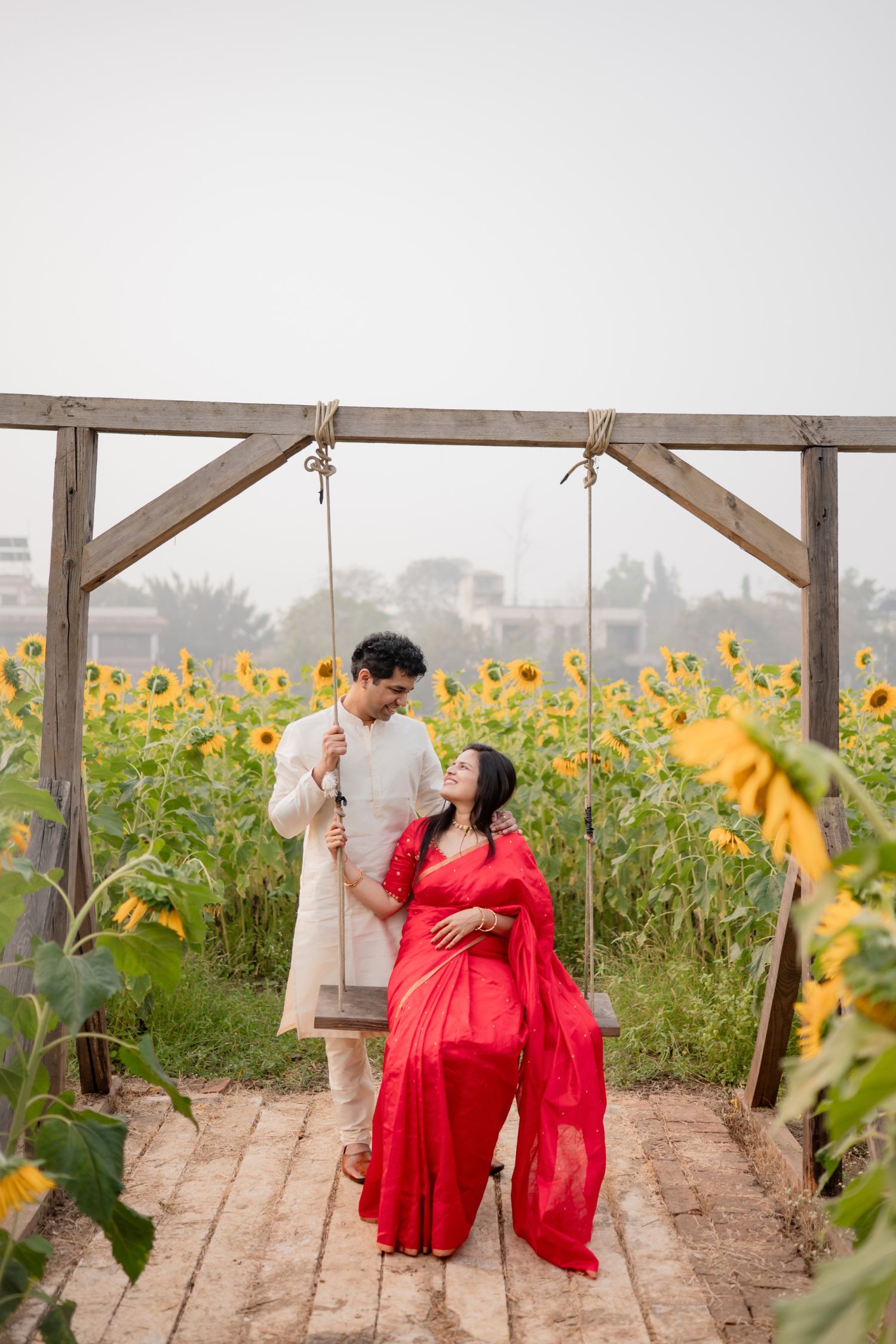 farm-swing-pre-wedding-set